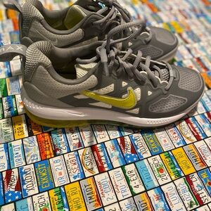 Nike Air Max Genome Grey Volt CW1648 Mens 6.5 Womens Size 8